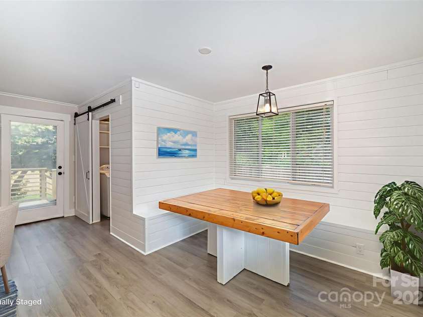 5421 Princess Street, Charlotte, NC 28269.  MLS# CAR4281674, YatesRealty ID 21788. 