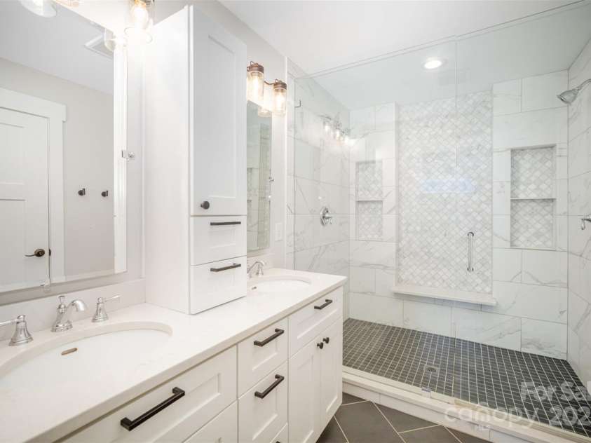 5421 Princess Street, Charlotte, NC 28269.  MLS# CAR4281674, YatesRealty ID 21788. 