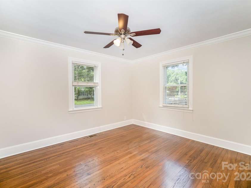 5421 Princess Street, Charlotte, NC 28269.  MLS# CAR4281674, YatesRealty ID 21788. 