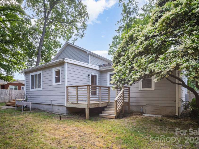 5421 Princess Street, Charlotte, NC 28269.  MLS# CAR4281674, YatesRealty ID 21788. 