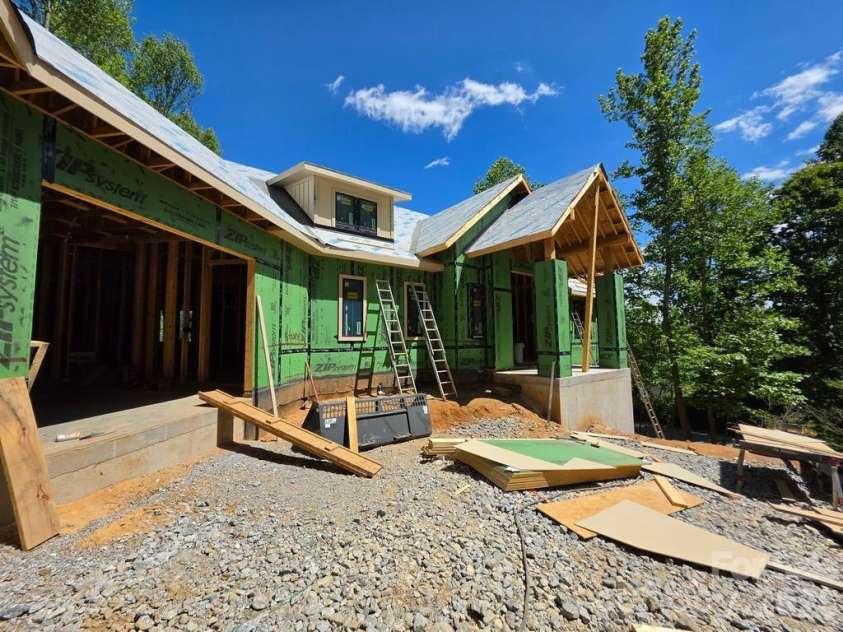 96 Split Rock Trail, Arden, NC 28704.  MLS# CAR4373840, YatesRealty ID 21788. 