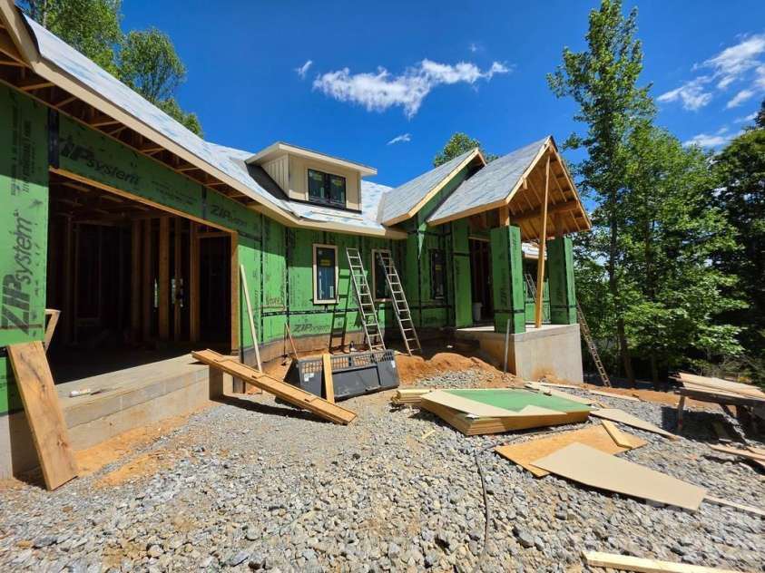 96 Split Rock Trail, Arden, NC 28704.  MLS# CAR4373840, YatesRealty ID 21788. 