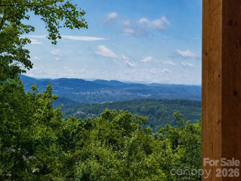 96 Split Rock Trail, Arden, NC 28704.  MLS# CAR4373840, YatesRealty ID 21788. 