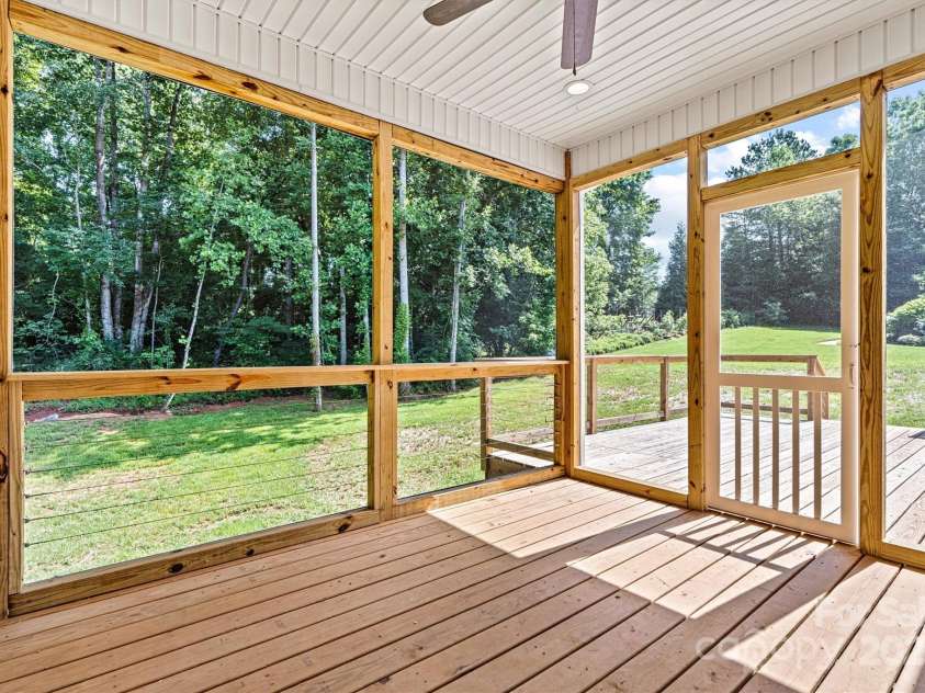 6249 Hayden Drive, Hickory, NC 28601.  MLS# CAR4270292, YatesRealty ID 21789. 