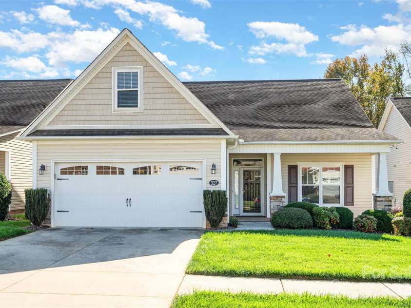 327 River Birch Drive, Salisbury, NC 28146.  MLS# CAR4312481, YatesRealty ID 2179. 