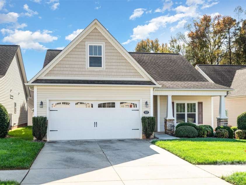 327 River Birch Drive, Salisbury, NC 28146.  MLS# CAR4312481, YatesRealty ID 2179. 