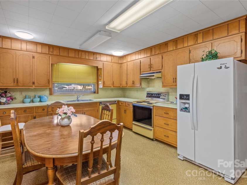 5960/5930 Main Street, Salisbury, NC 28147.  MLS# CAR4188332, YatesRealty ID 2179. 