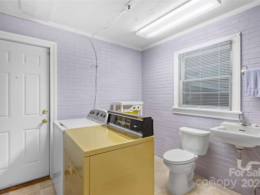 5960/5930 Main Street, Salisbury, NC 28147.  MLS# CAR4188332, YatesRealty ID 2179. 
