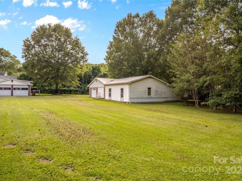 5960/5930 Main Street, Salisbury, NC 28147.  MLS# CAR4188332, YatesRealty ID 2179. 