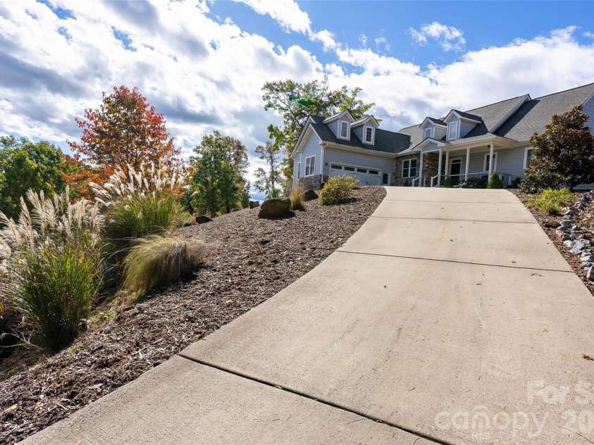 735 Bills Mountain Trail, Lake Lure, NC 28746.  MLS# CAR4316813, YatesRealty ID 2179. 