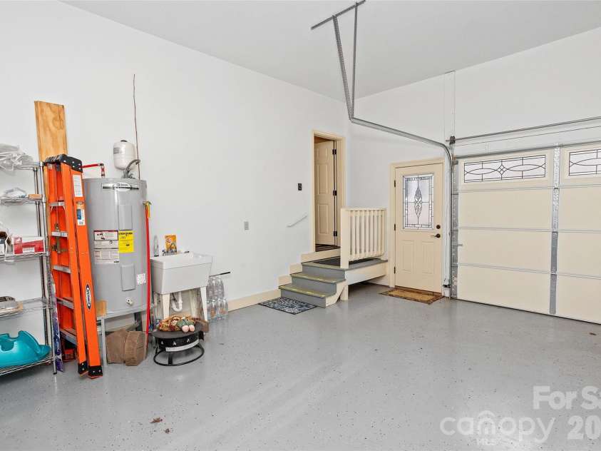 735 Bills Mountain Trail, Lake Lure, NC 28746.  MLS# CAR4316813, YatesRealty ID 2179. 