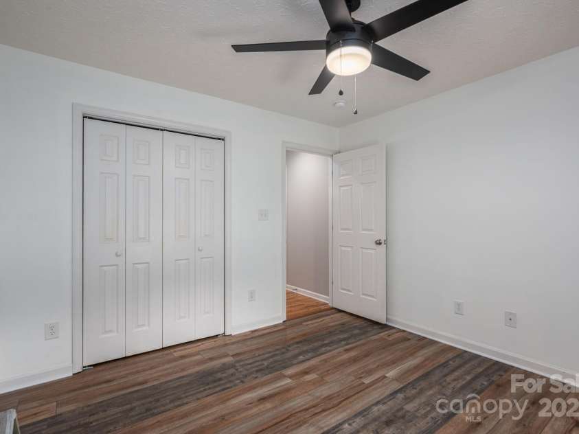 104 Nottingham Drive, Maiden, NC 28650.  MLS# CAR4272679, YatesRealty ID 21790. 