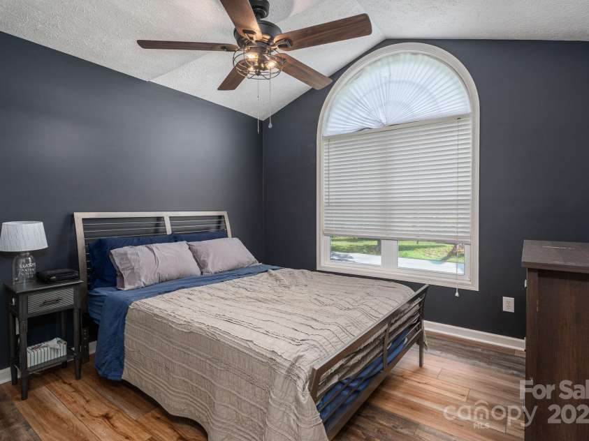 104 Nottingham Drive, Maiden, NC 28650.  MLS# CAR4272679, YatesRealty ID 21790. 