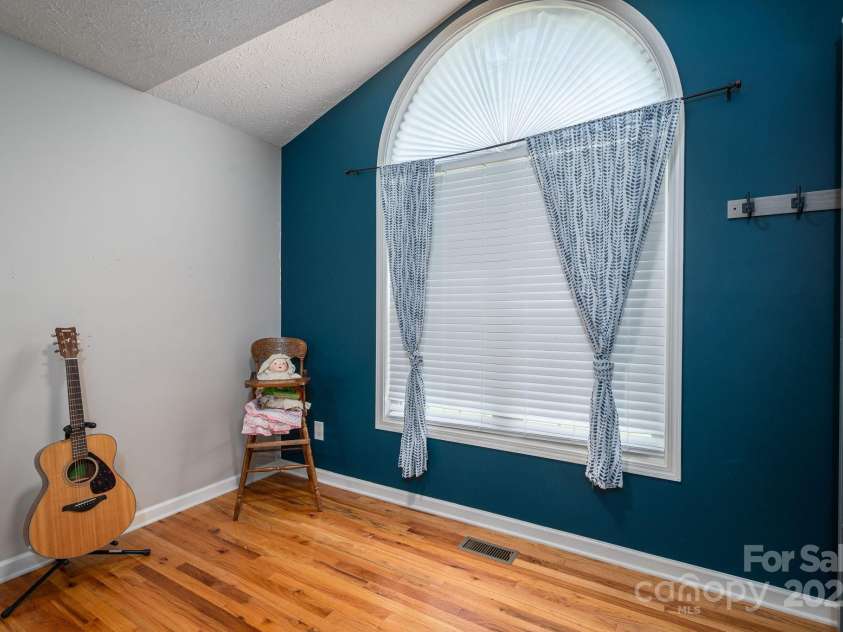 104 Nottingham Drive, Maiden, NC 28650.  MLS# CAR4272679, YatesRealty ID 21790. 