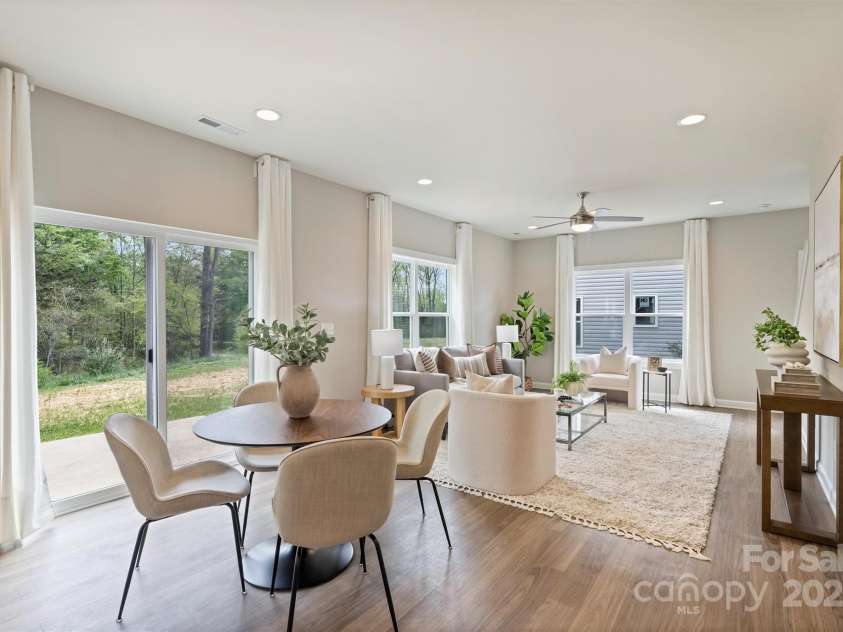 8032 Joy Crossing Lane, Charlotte, NC 28214.  MLS# CAR4272887, YatesRealty ID 21791. 