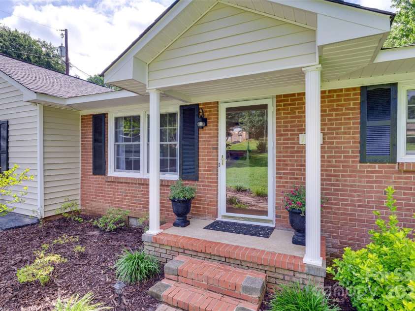 1498 Legion Road, Fort Mill, SC 29715.  MLS# CAR4273108, YatesRealty ID 21792. 