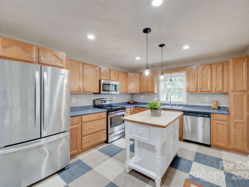 1498 Legion Road, Fort Mill, SC 29715.  MLS# CAR4273108, YatesRealty ID 21792. 