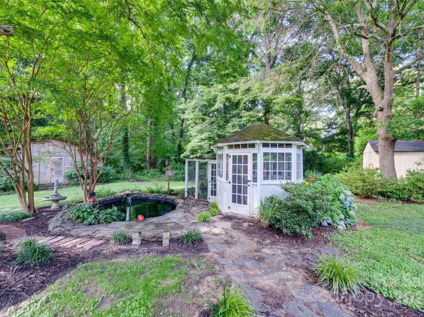 1498 Legion Road, Fort Mill, SC 29715.  MLS# CAR4273108, YatesRealty ID 21792. 