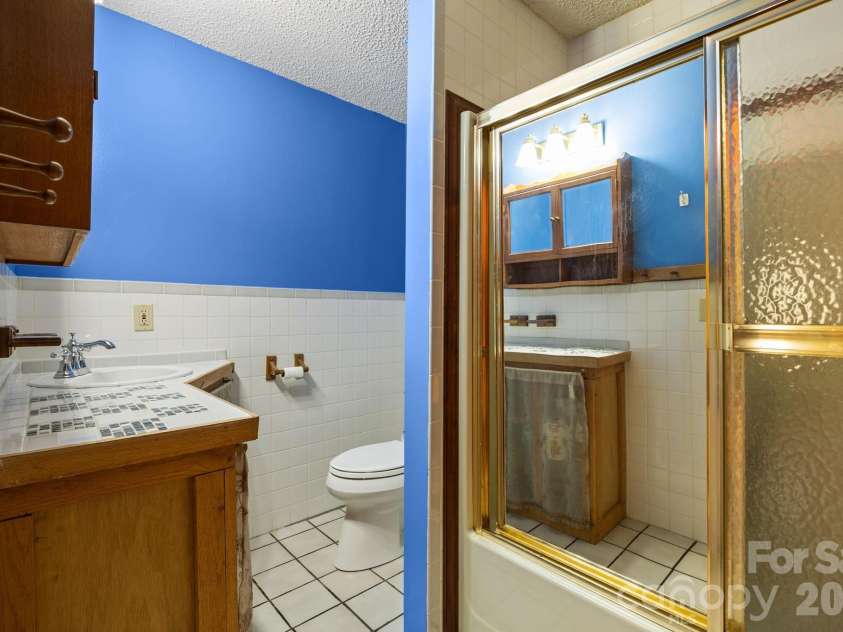 78 Bird Creek Estates Road, Black Mountain, NC 28711.  MLS# CAR4373623, YatesRealty ID 21792. 