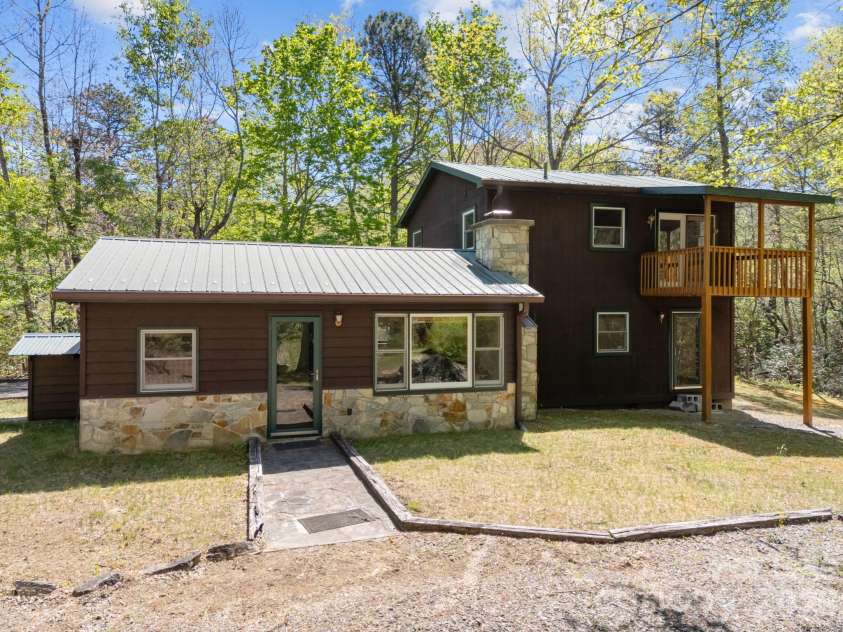 78 Bird Creek Estates Road, Black Mountain, NC 28711.  MLS# CAR4373623, YatesRealty ID 21792. 
