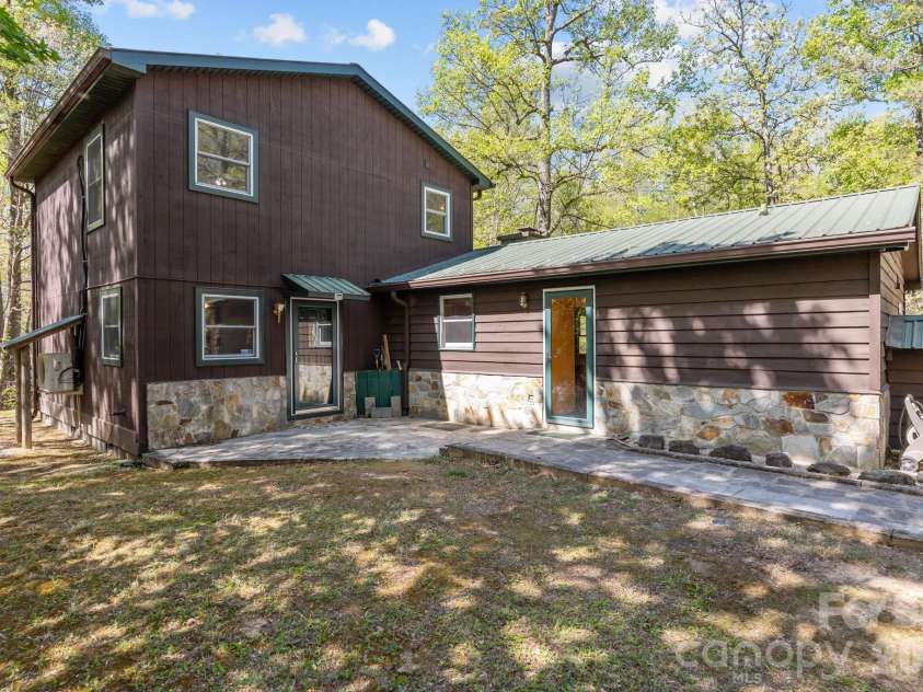78 Bird Creek Estates Road, Black Mountain, NC 28711.  MLS# CAR4373623, YatesRealty ID 21792. 