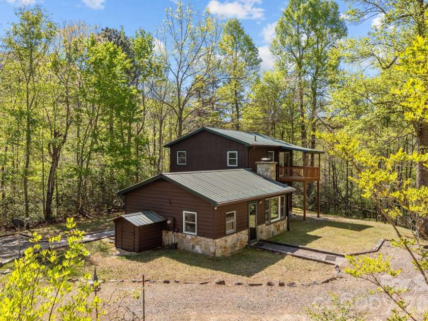 78 Bird Creek Estates Road, Black Mountain, NC 28711.  MLS# CAR4373623, YatesRealty ID 21792. 