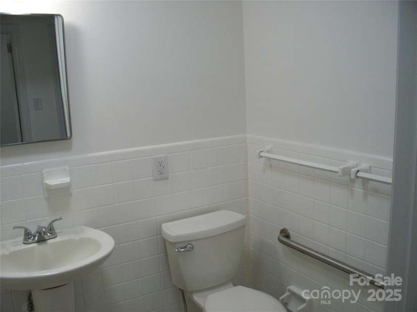 761 Henry Rhodes Road, Lincolnton, NC 28092.  MLS# CAR4274197, YatesRealty ID 21793. 