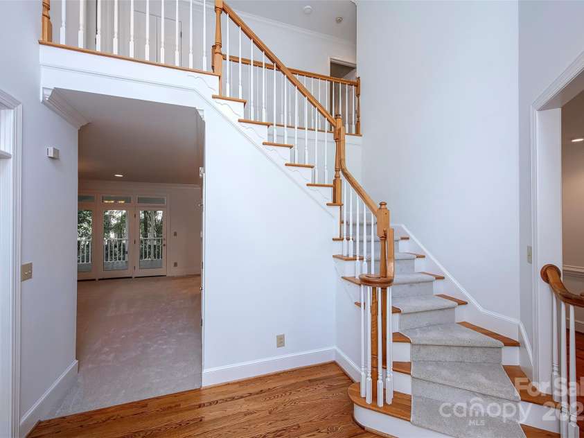 10408 Hadleigh Place, Charlotte, NC 28210.  MLS# CAR4270880, YatesRealty ID 21794. Lovely stairway.  New carpet throughout.