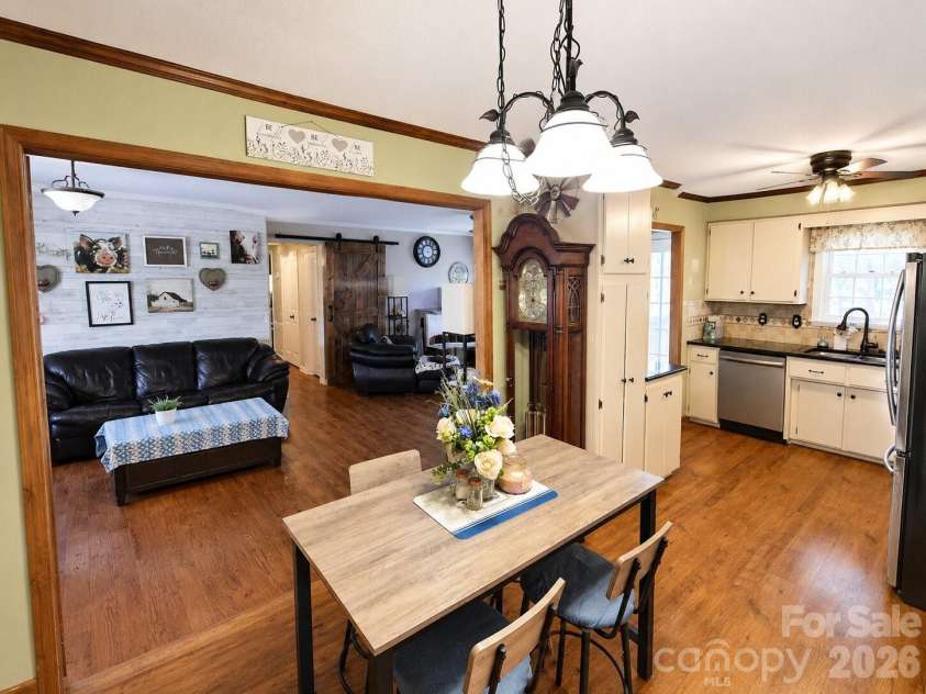 608 Cedar Drive, Dallas, NC 28034.  MLS# CAR4374454, YatesRealty ID 21794. 