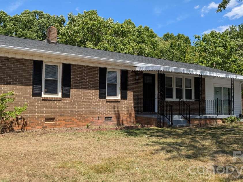 424 Kildare Drive, Shelby, NC 28152.  MLS# CAR4378218, YatesRealty ID 21795. 