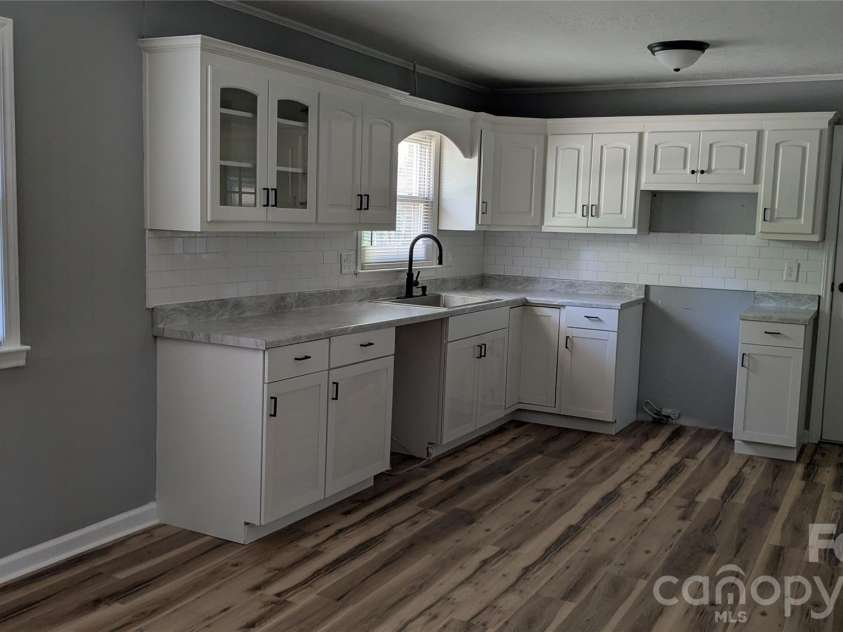 424 Kildare Drive, Shelby, NC 28152.  MLS# CAR4378218, YatesRealty ID 21795. 