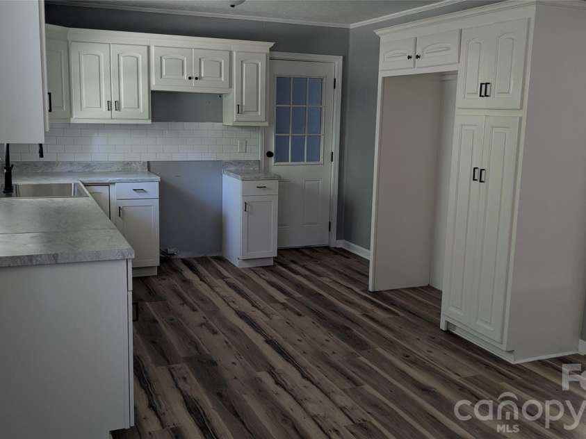 424 Kildare Drive, Shelby, NC 28152.  MLS# CAR4378218, YatesRealty ID 21795. 