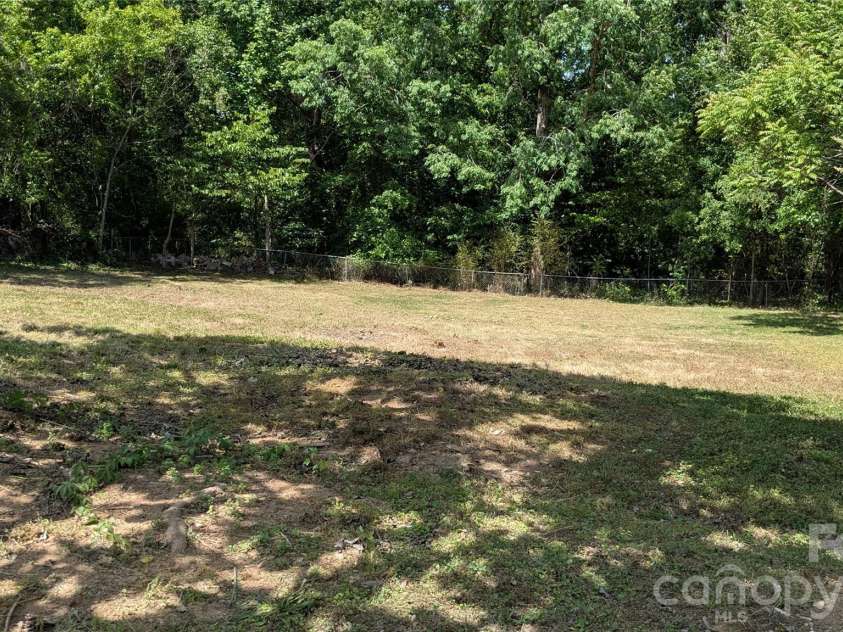 424 Kildare Drive, Shelby, NC 28152.  MLS# CAR4378218, YatesRealty ID 21795. 