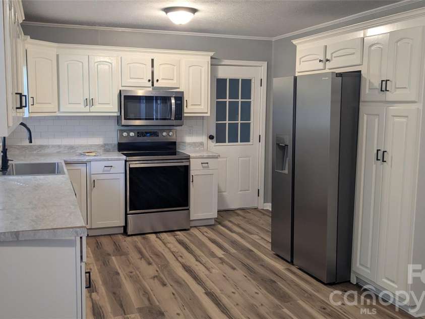 424 Kildare Drive, Shelby, NC 28152.  MLS# CAR4378218, YatesRealty ID 21795. 