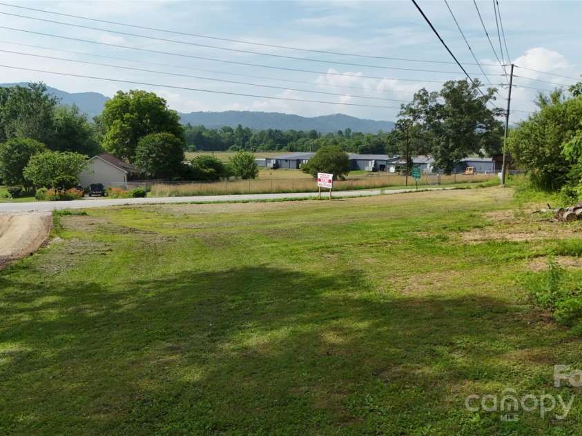 455 Cane Creek Road, Fletcher, NC 28732.  MLS# CAR4273005, YatesRealty ID 21795. 