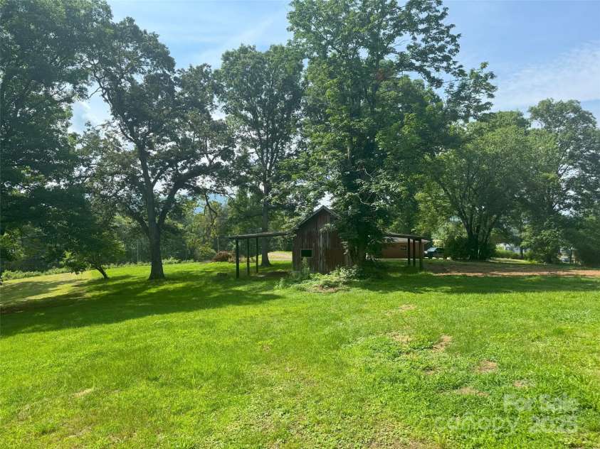 455 Cane Creek Road, Fletcher, NC 28732.  MLS# CAR4273005, YatesRealty ID 21795. 