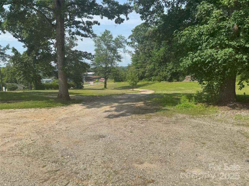 455 Cane Creek Road, Fletcher, NC 28732.  MLS# CAR4273005, YatesRealty ID 21795. 