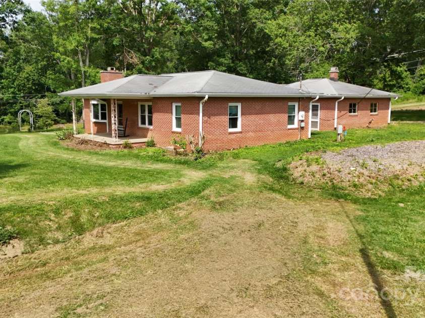 455 Cane Creek Road, Fletcher, NC 28732.  MLS# CAR4273005, YatesRealty ID 21795. 