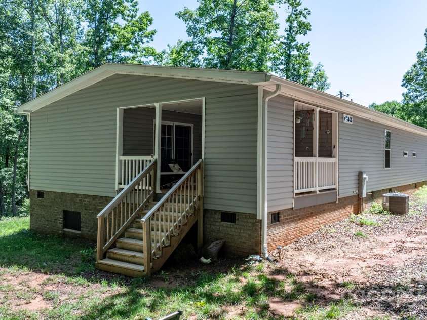 200 Vista Pointe Drive, Stony Point, NC 28678.  MLS# CAR4273007, YatesRealty ID 21797. 