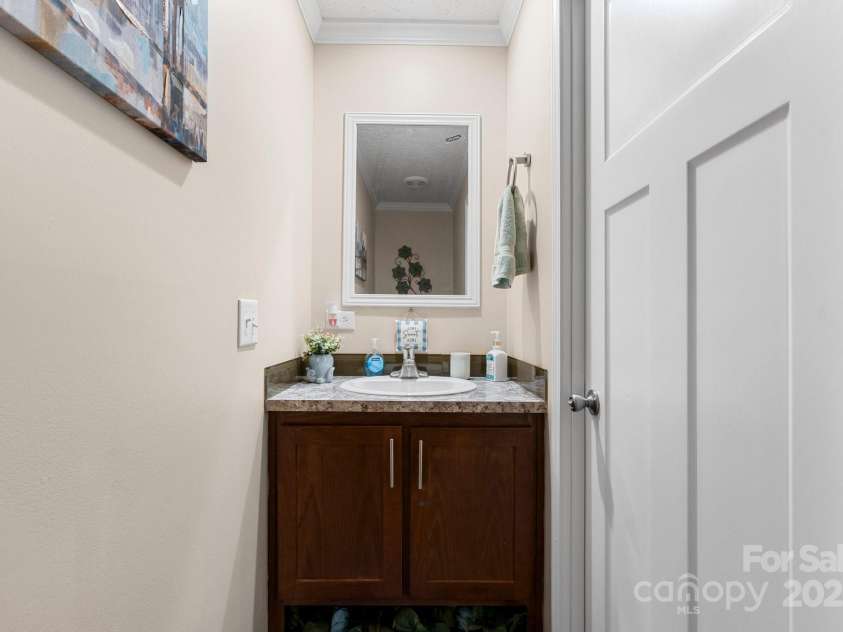 200 Vista Pointe Drive, Stony Point, NC 28678.  MLS# CAR4308315, YatesRealty ID 21797. 