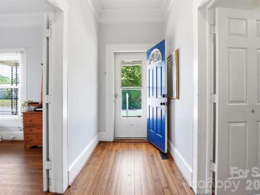 30 Selma Drive, Mooresville, NC 28115.  MLS# CAR4374184, YatesRealty ID 21797. 
