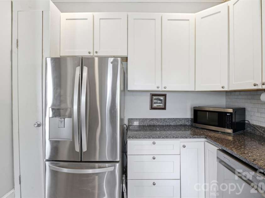 30 Selma Drive, Mooresville, NC 28115.  MLS# CAR4374184, YatesRealty ID 21797. 