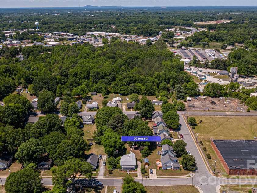 30 Selma Drive, Mooresville, NC 28115.  MLS# CAR4374184, YatesRealty ID 21797. 