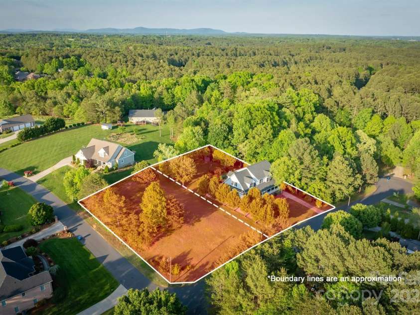 3 Kensington Court, Granite Falls, NC 28630.  MLS# CAR4248130, YatesRealty ID 21798. 