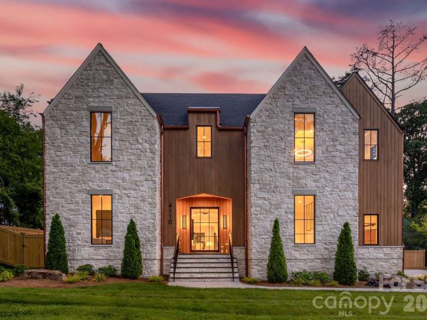 4110 Melchor Avenue, Charlotte, NC 28211.  MLS# CAR4395290, YatesRealty ID 21799. 