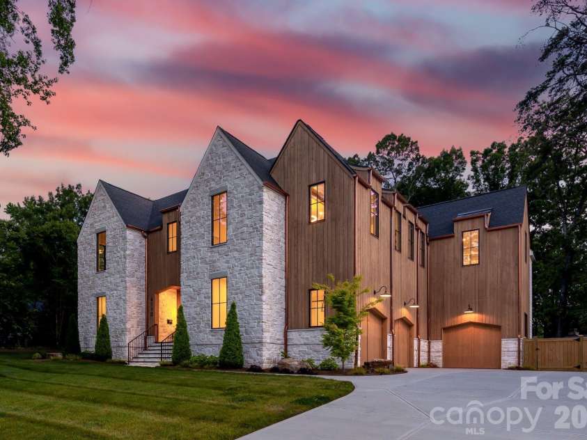 4110 Melchor Avenue, Charlotte, NC 28211.  MLS# CAR4395290, YatesRealty ID 21799. 