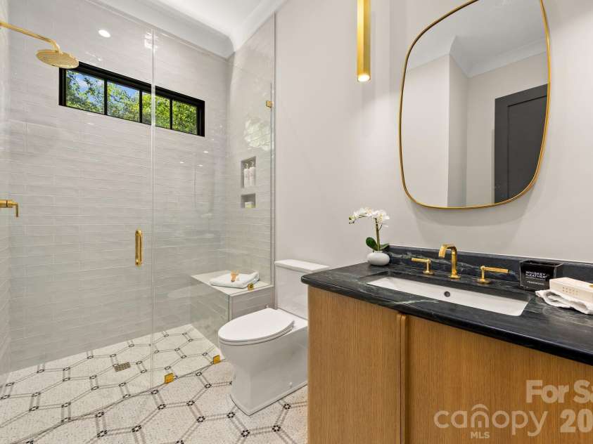 4110 Melchor Avenue, Charlotte, NC 28211.  MLS# CAR4395290, YatesRealty ID 21799. 