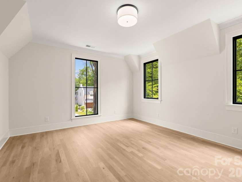 4110 Melchor Avenue, Charlotte, NC 28211.  MLS# CAR4395290, YatesRealty ID 21799. 