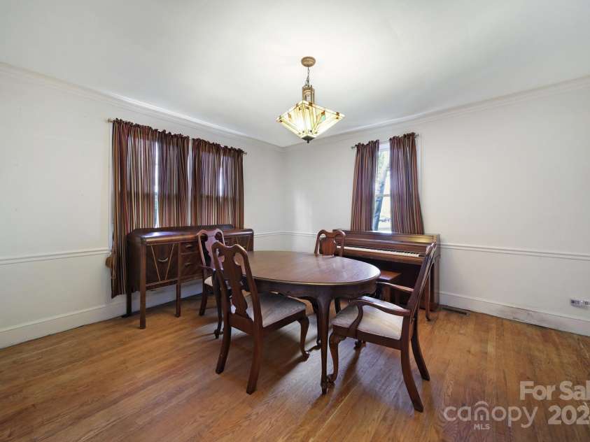 109 York Street, Lancaster, SC 29720.  MLS# CAR4188266, YatesRealty ID 218. 