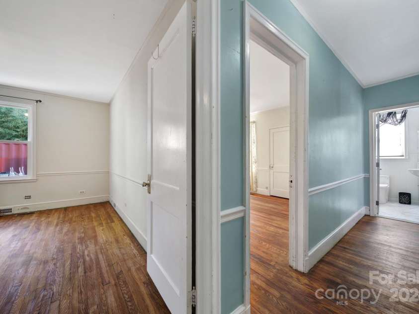 109 York Street, Lancaster, SC 29720.  MLS# CAR4188266, YatesRealty ID 218. 